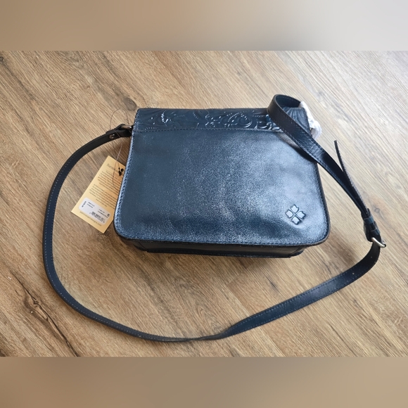 Patricia Nash Ilina Carribean Blue Embossed Blue Leather Crossbody Bag NWT - Picture 3 of 10
